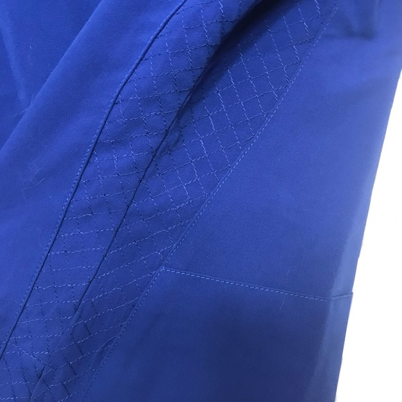 VERA BRADLEY scrub top - Picture 7 of 8